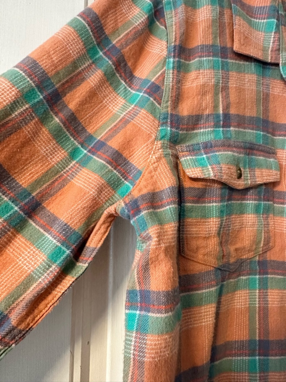 O'Neill Peach and Teal Plaid Flannel Shirt - Picture 5 of 5